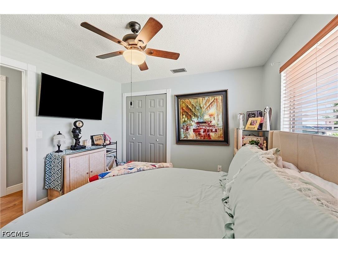 7219 Reymoor Drive North Fort Myers FL 33917 2026030244 image23