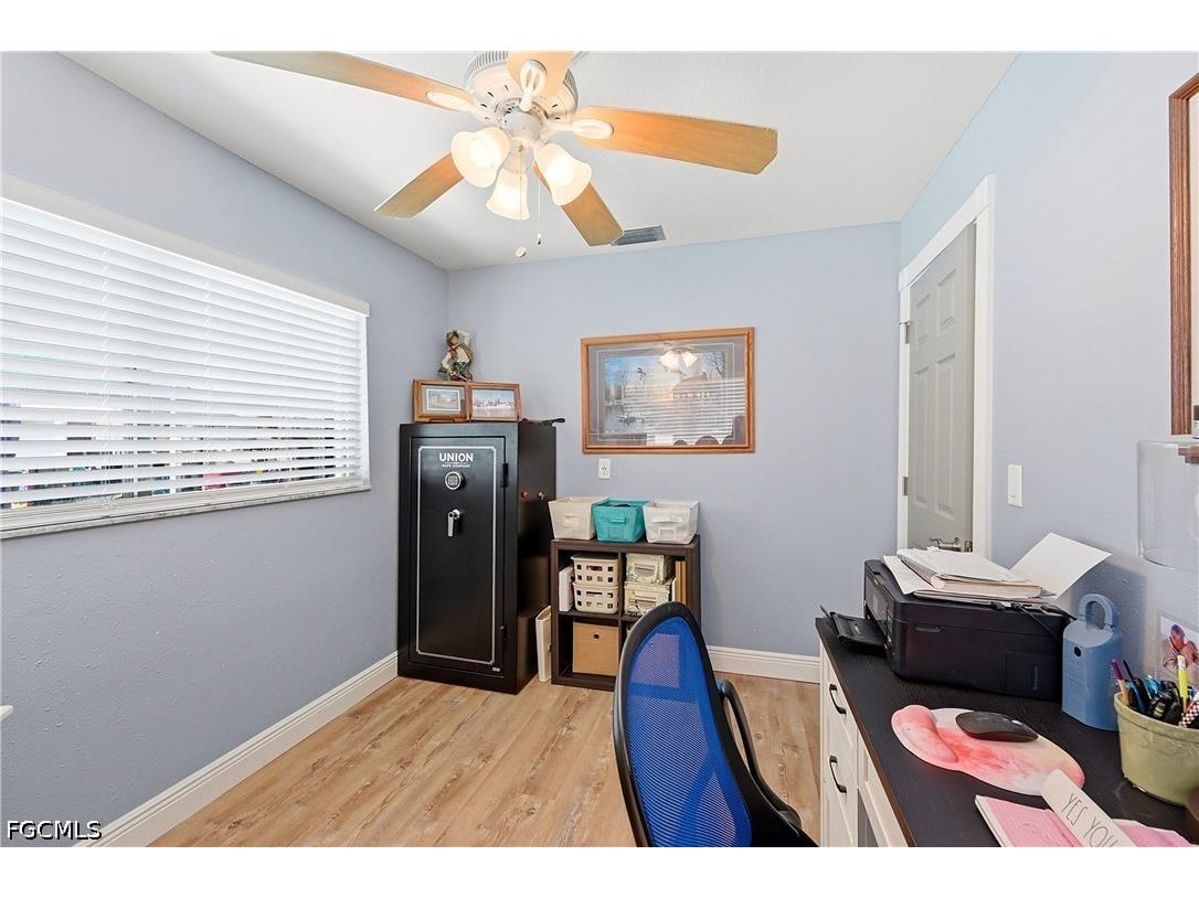 7219 Reymoor Drive North Fort Myers FL 33917 2026030244 image25