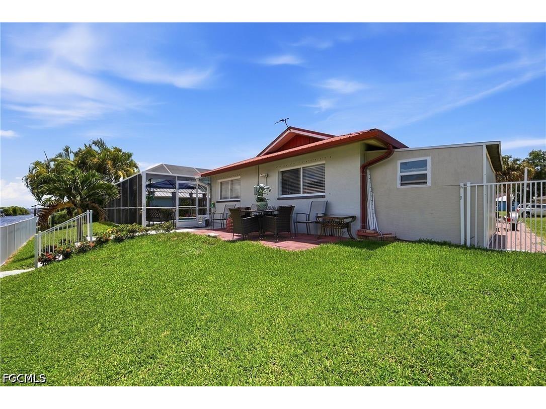 7219 Reymoor Drive North Fort Myers FL 33917 2026030244 image38