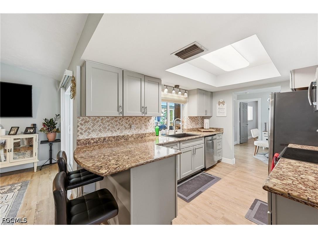 7219 Reymoor Drive North Fort Myers FL 33917 2026030244 image6