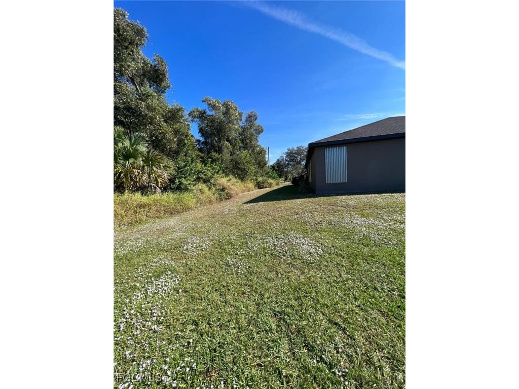 722 Arundel Circle Fort Myers FL 33913 2025023837 image31