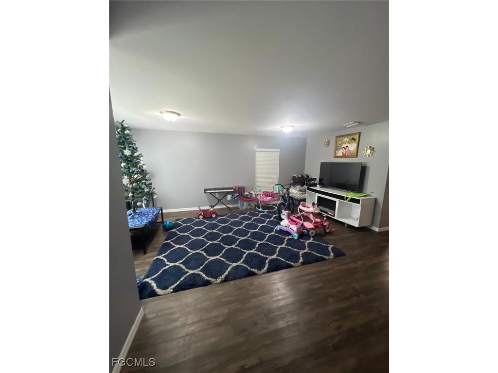 722 Arundel Circle Fort Myers FL 33913 2025023837 image7