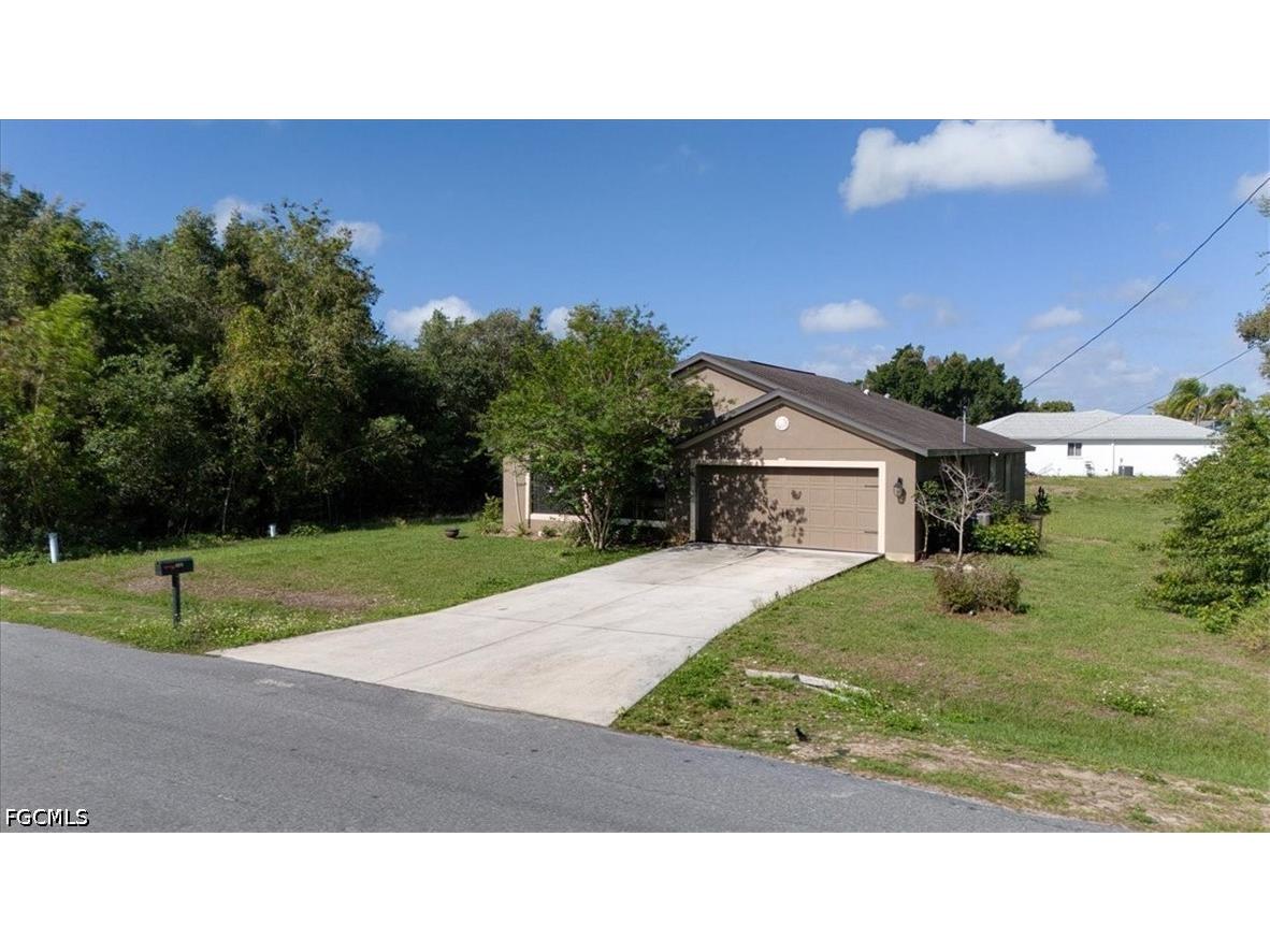 722 Arundel Circle Fort Myers FL 33913 2026017835 image2