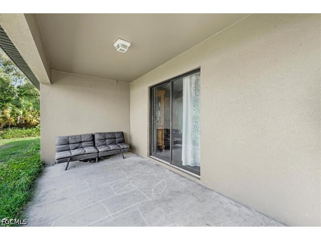 722 Arundel Circle Fort Myers FL 33913 2026017835 image9