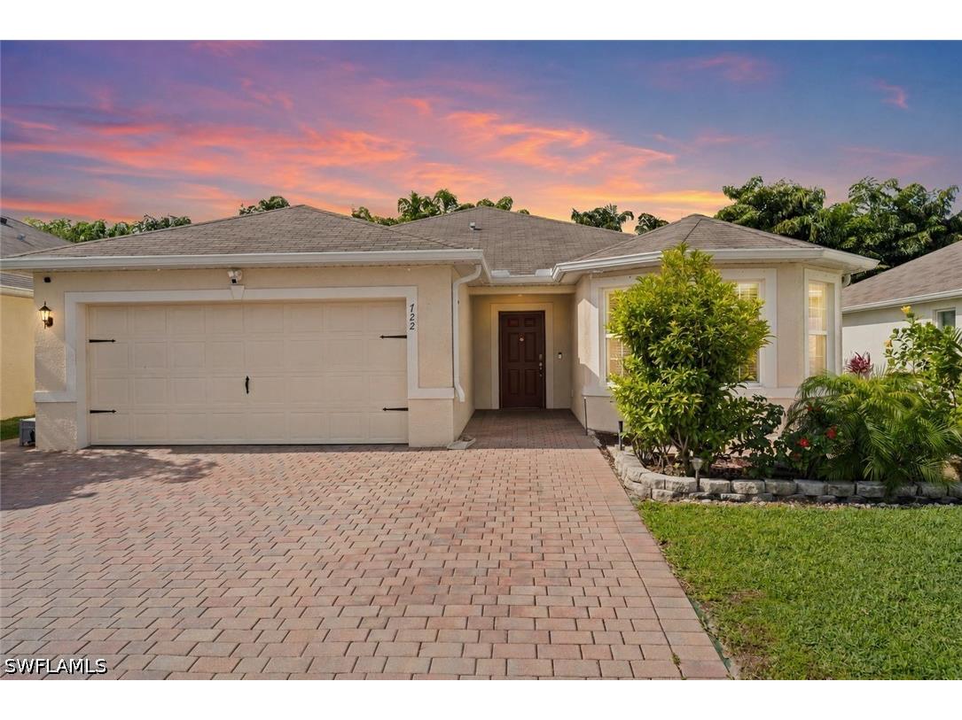 722 Hadley Place W Naples FL 34104 226021085 image1