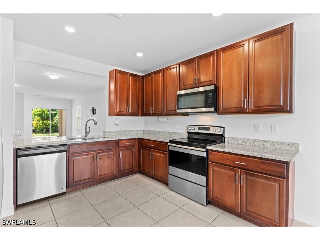 722 Hadley Place W Naples FL 34104 226021085 image2