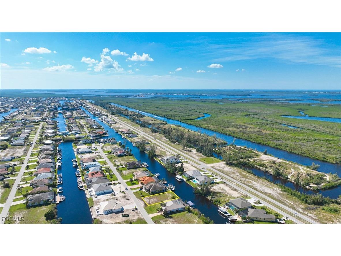 722 NW 39th Avenue Cape Coral FL 33993 2025021440 image2