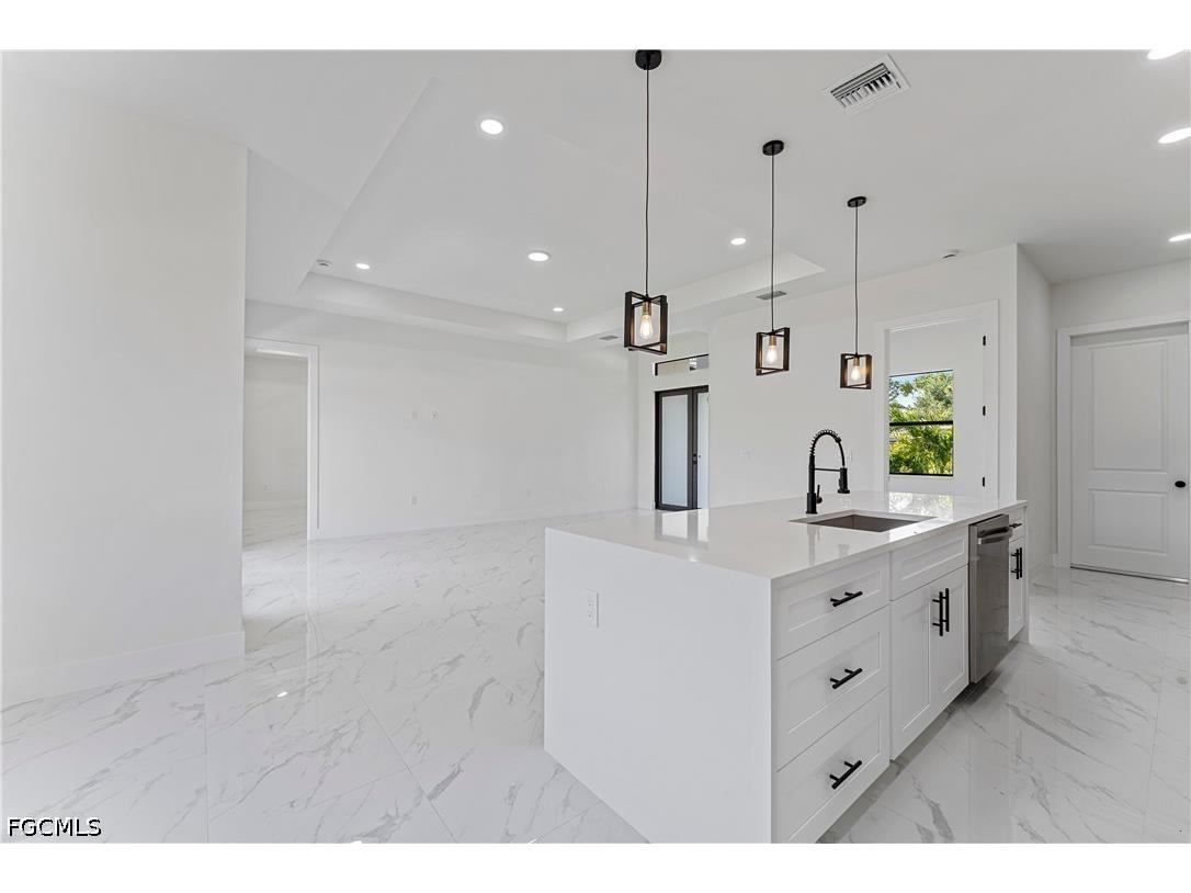 722 Phelps Street E Lehigh Acres FL 33974 2026020183 image4
