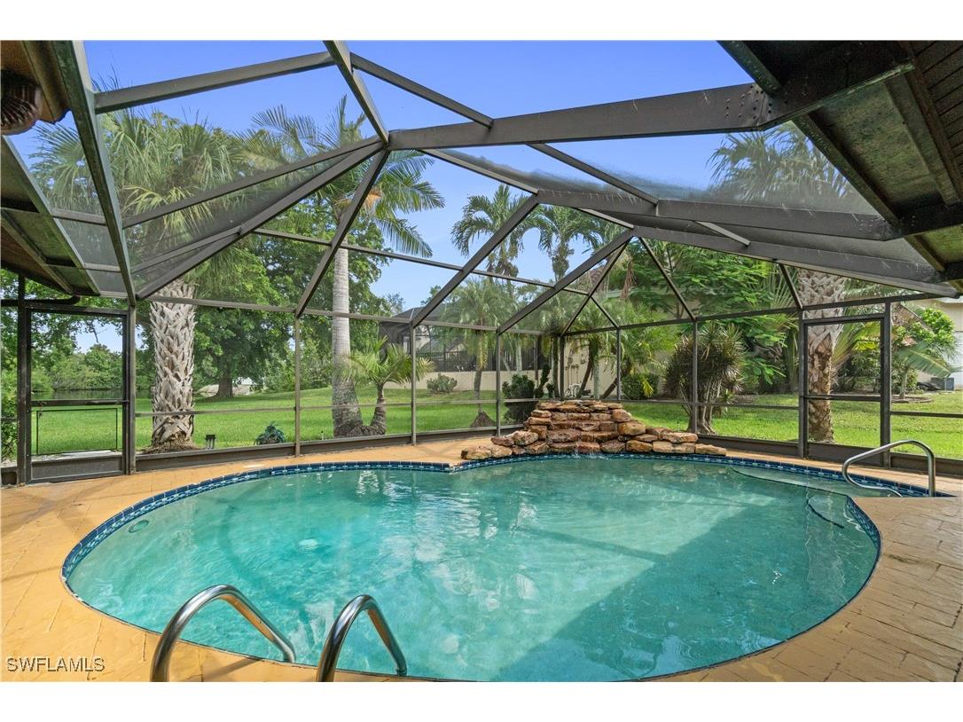 7220 Hendry Creek Drive Fort Myers FL 33908 225071958 image1