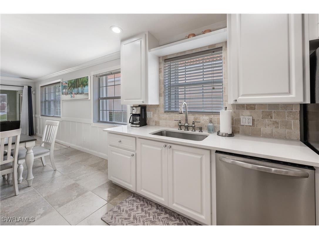 7221 Bellini Way Naples FL 34114 225078397 image10