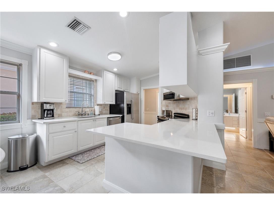 7221 Bellini Way Naples FL 34114 225078397 image17