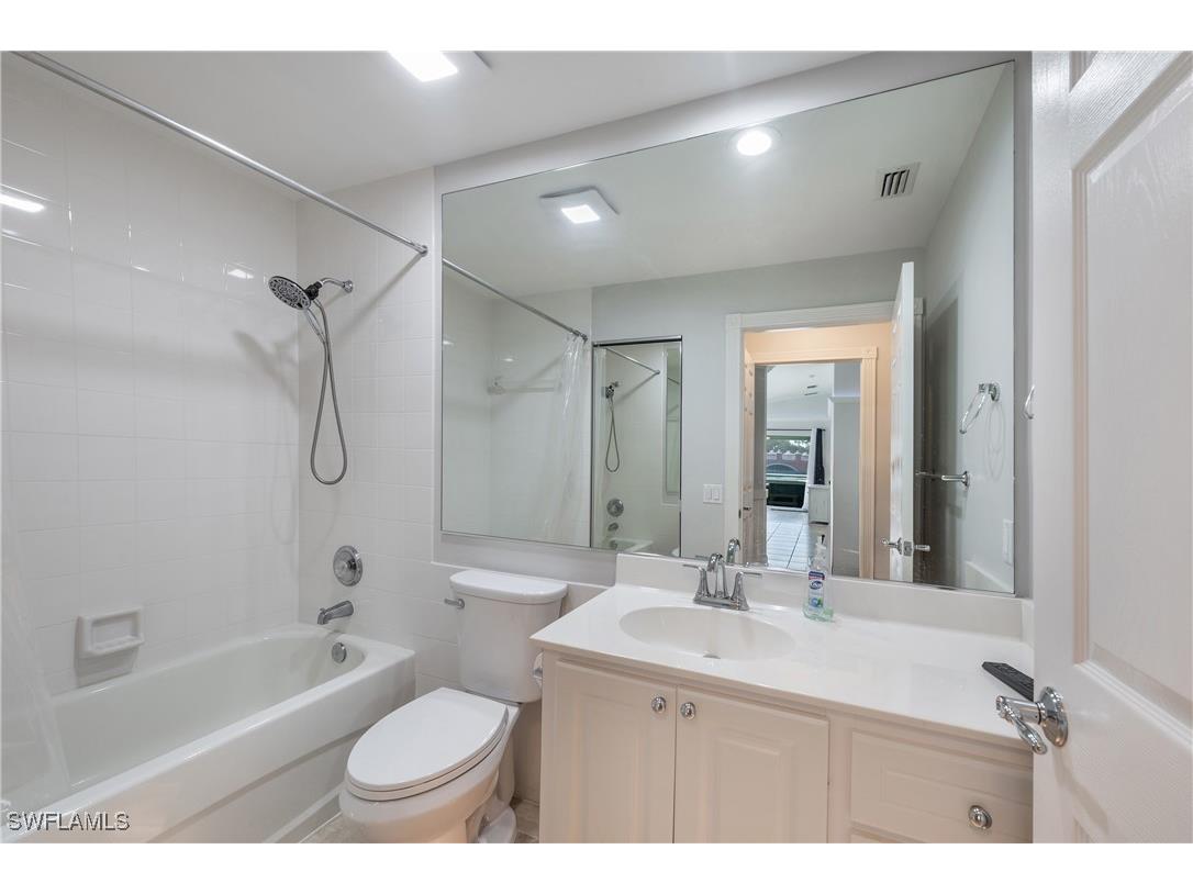 7221 Bellini Way Naples FL 34114 225078397 image5