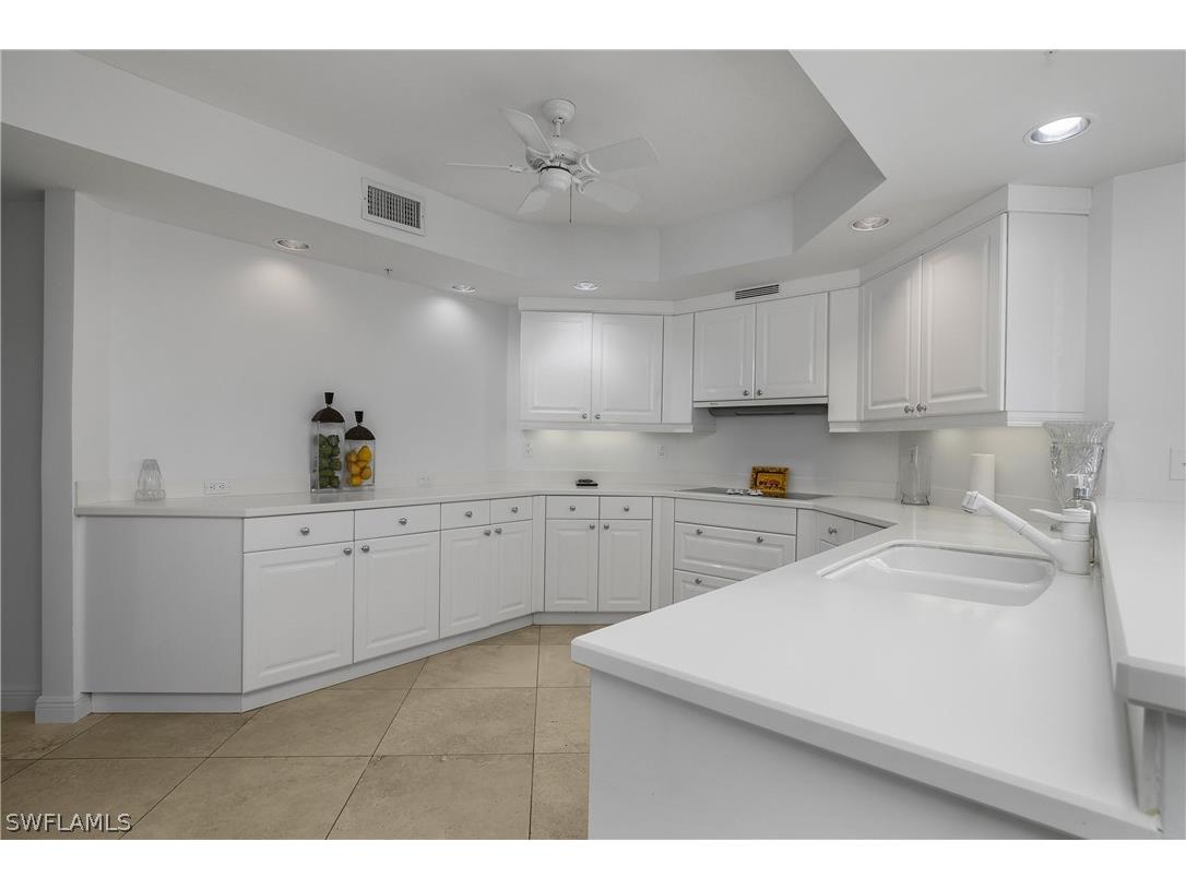 7225 Pelican Bay Boulevard #1101 Naples FL 34108 226006899 image11