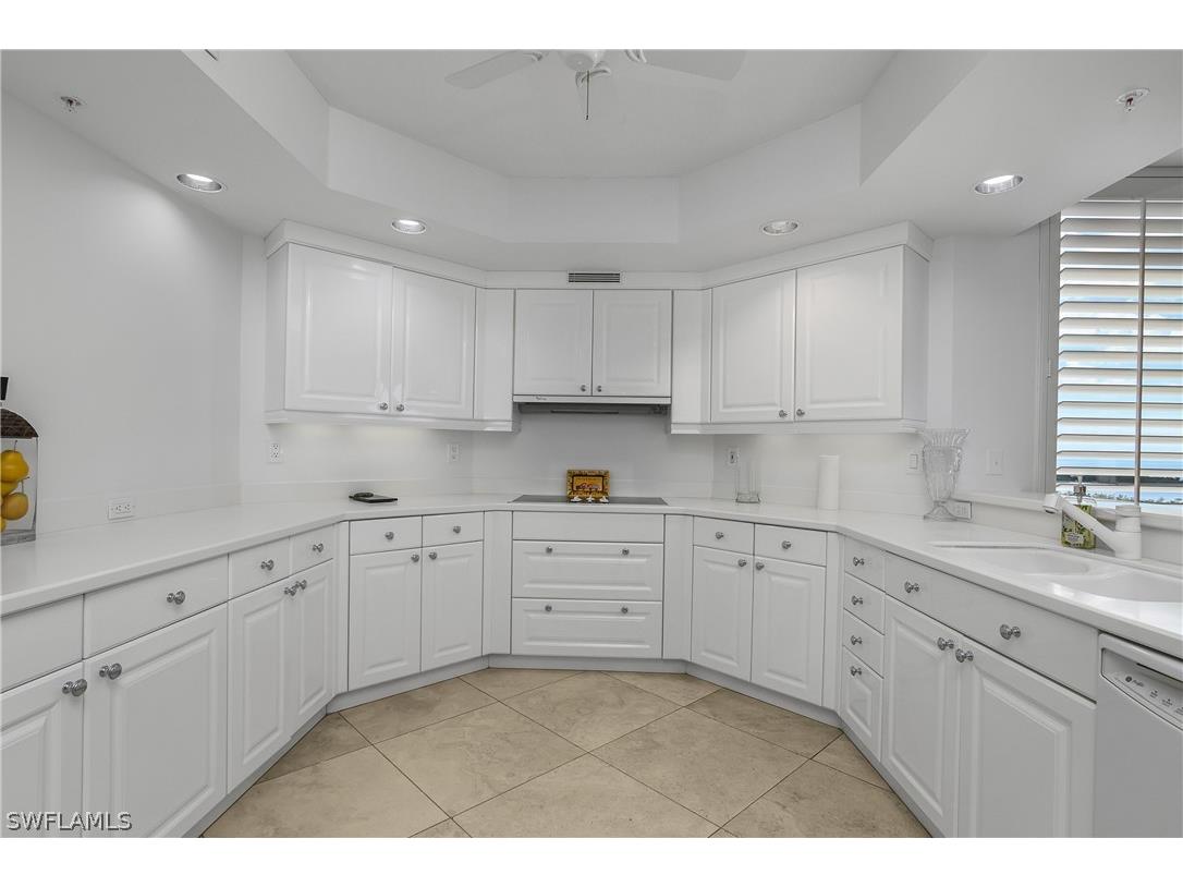 7225 Pelican Bay Boulevard #1101 Naples FL 34108 226006899 image12