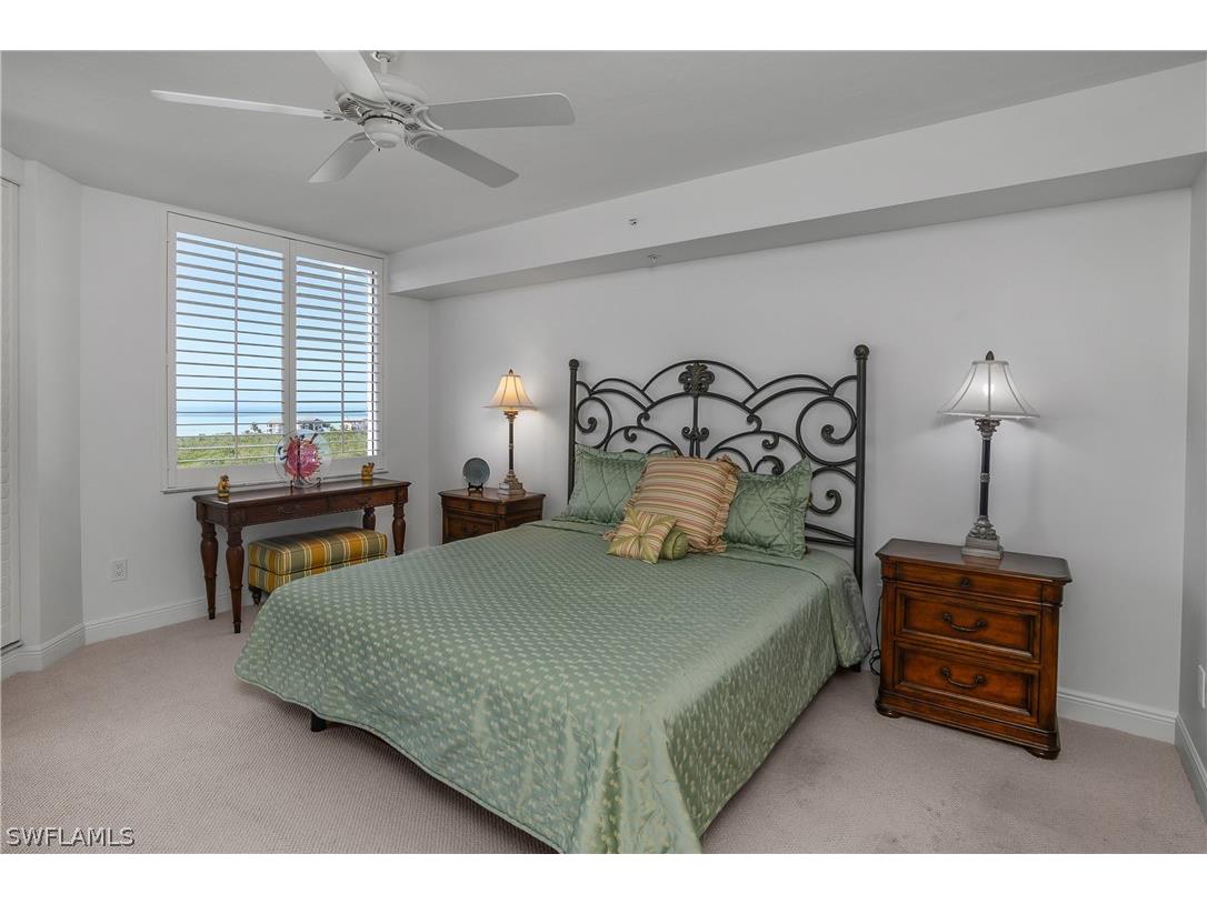7225 Pelican Bay Boulevard #1101 Naples FL 34108 226006899 image16