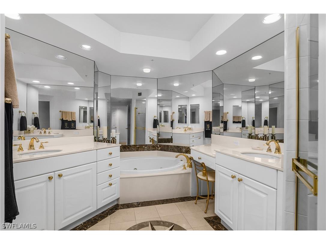 7225 Pelican Bay Boulevard #1101 Naples FL 34108 226006899 image18