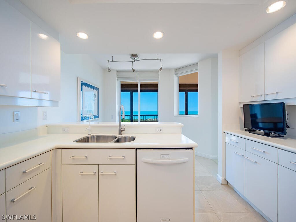 7225 Pelican Bay Boulevard #1703 Naples FL 34108 226012085 image5