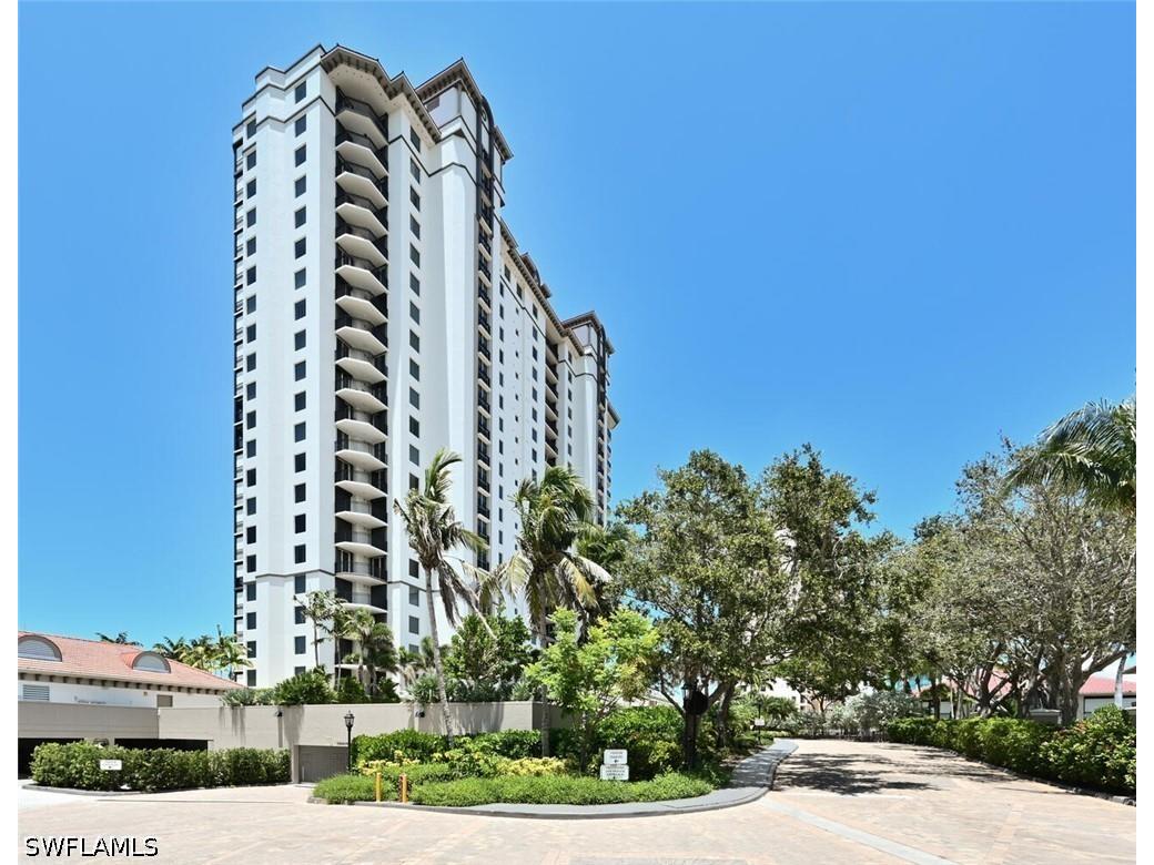 7225 Pelican Bay Boulevard #2004 Naples FL 34108 226021653 image1