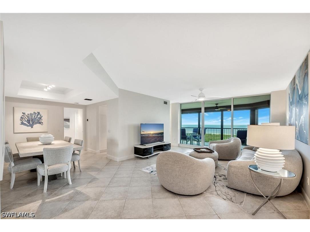7225 Pelican Bay Boulevard #2004 Naples FL 34108 226021653 image4