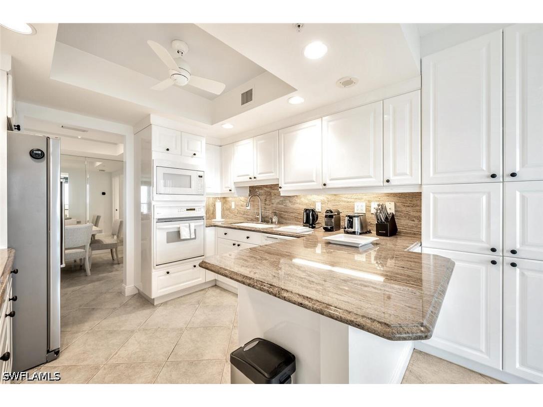 7225 Pelican Bay Boulevard #2004 Naples FL 34108 226021653 image8