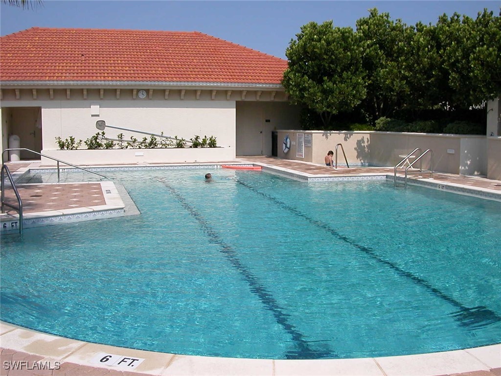 7225 Pelican Bay Boulevard #204 Naples FL 34108 225083304 image28