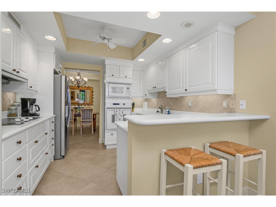 7225 Pelican Bay Boulevard #204 Naples FL 34108 225083304 image9