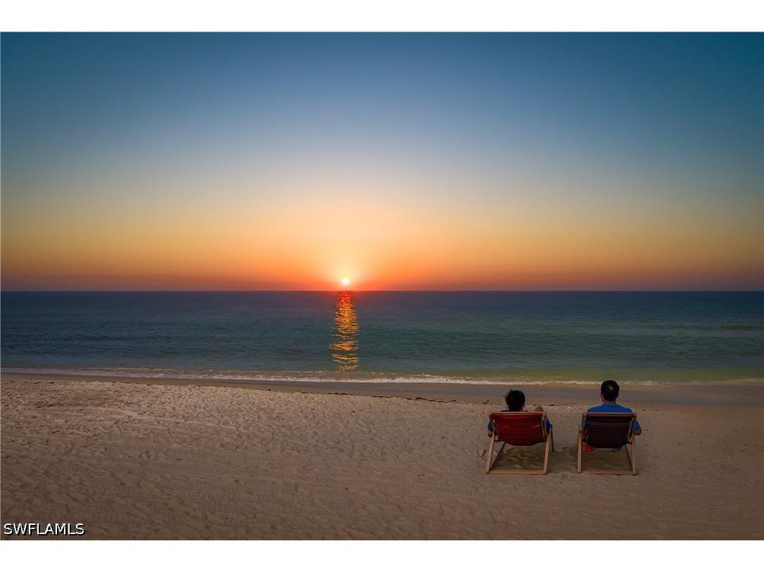 7225 Pelican Bay Boulevard #204 Naples FL 34108 226021715 image1