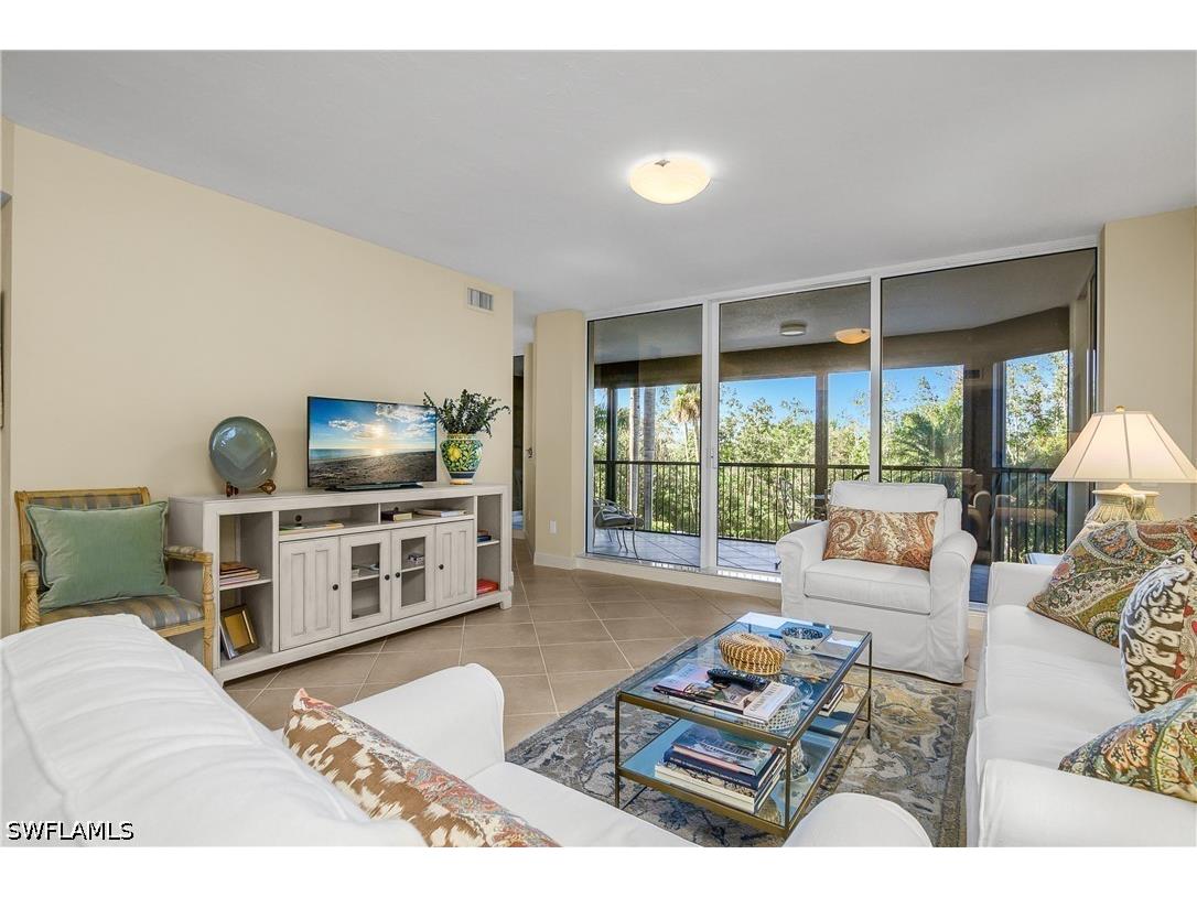 7225 Pelican Bay Boulevard #204 Naples FL 34108 226021715 image5