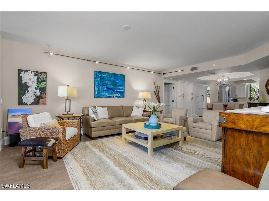 7225 Pelican Bay Boulevard #302 Naples FL 34108 226012670 image2