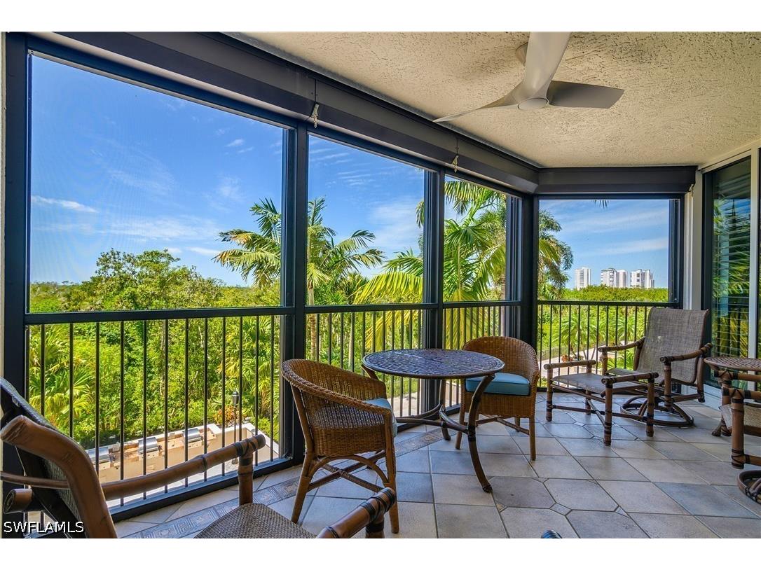 7225 Pelican Bay Boulevard #302 Naples FL 34108 226012670 image24