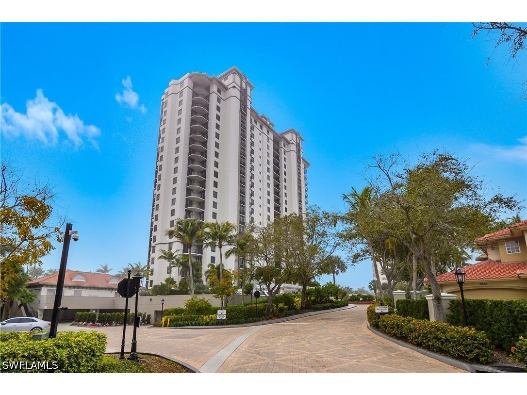 7225 Pelican Bay Boulevard #302 Naples FL 34108 226012670 image40