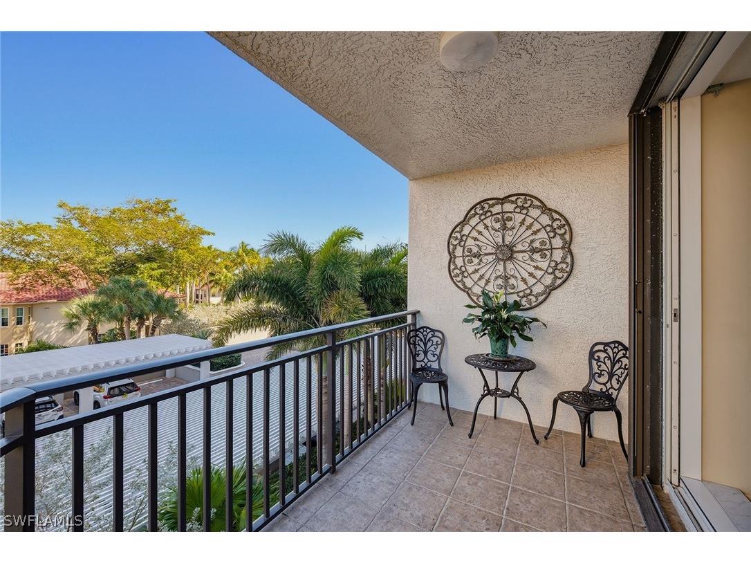7225 Pelican Bay Boulevard #305 Naples FL 34108 226010067 image26
