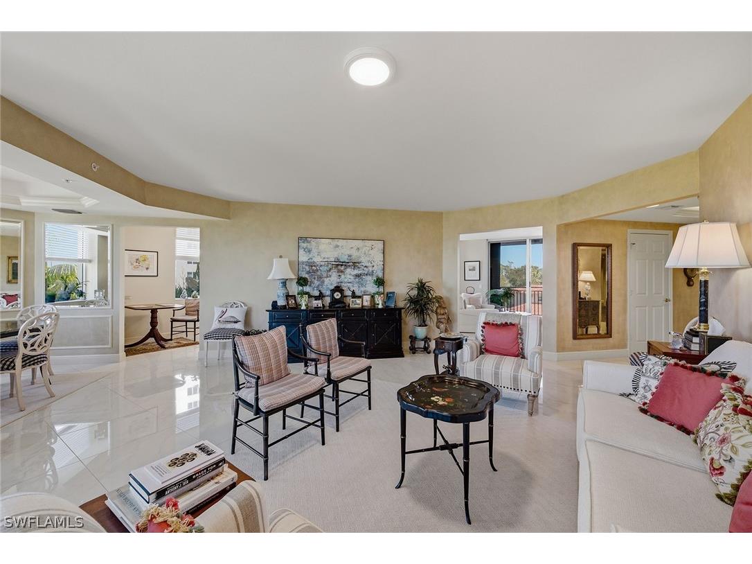 7225 Pelican Bay Boulevard #305 Naples FL 34108 226010067 image6