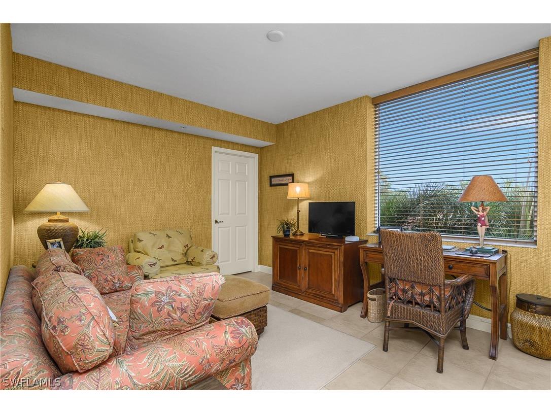 7225 Pelican Bay Boulevard #402 Naples FL 34108 226006036 image16