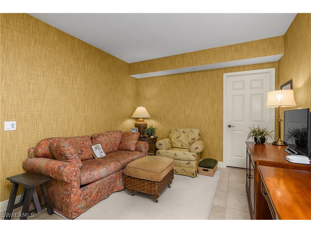 7225 Pelican Bay Boulevard #402 Naples FL 34108 226006036 image17