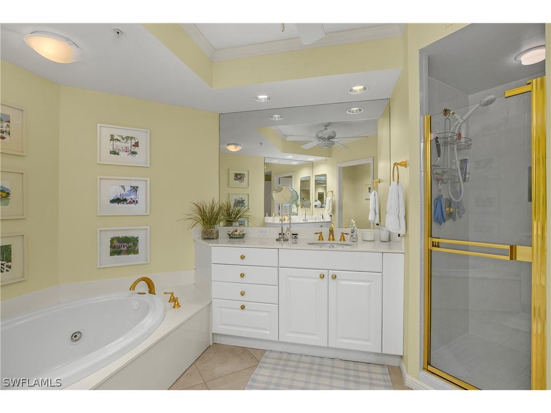 7225 Pelican Bay Boulevard #402 Naples FL 34108 226006036 image23