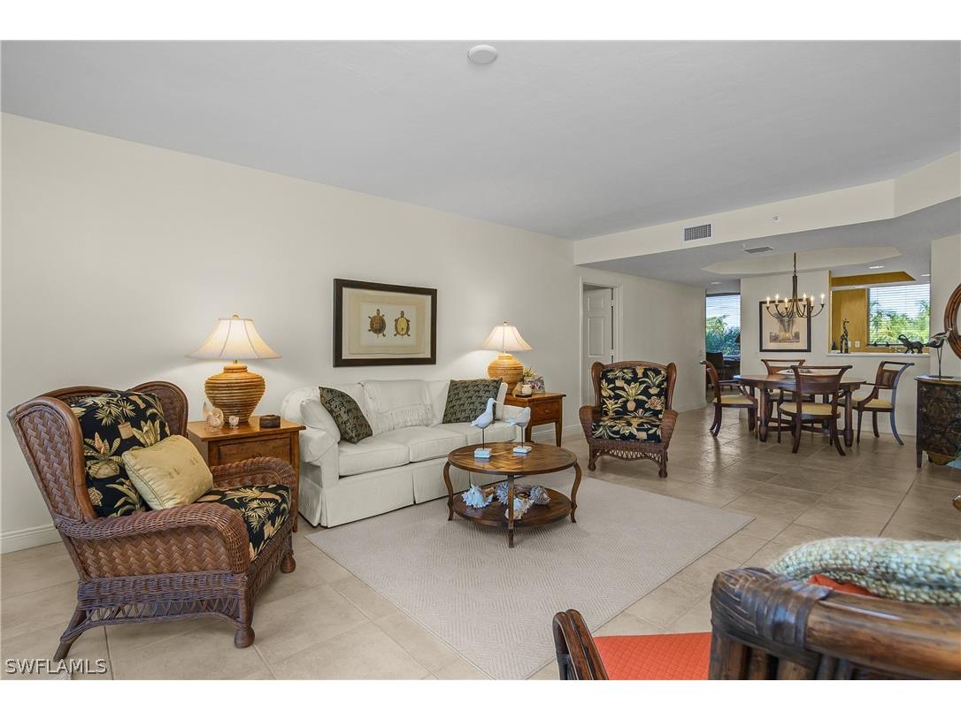 7225 Pelican Bay Boulevard #402 Naples FL 34108 226006036 image5