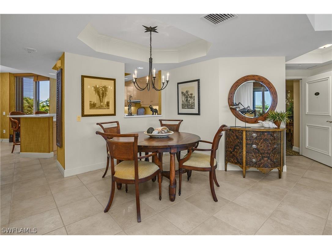 7225 Pelican Bay Boulevard #402 Naples FL 34108 226006036 image9