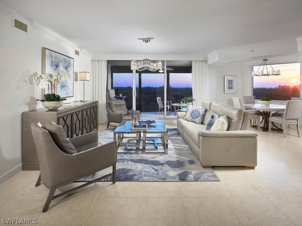 7225 Pelican Bay Boulevard #405 Naples FL 34108 224045085 image1
