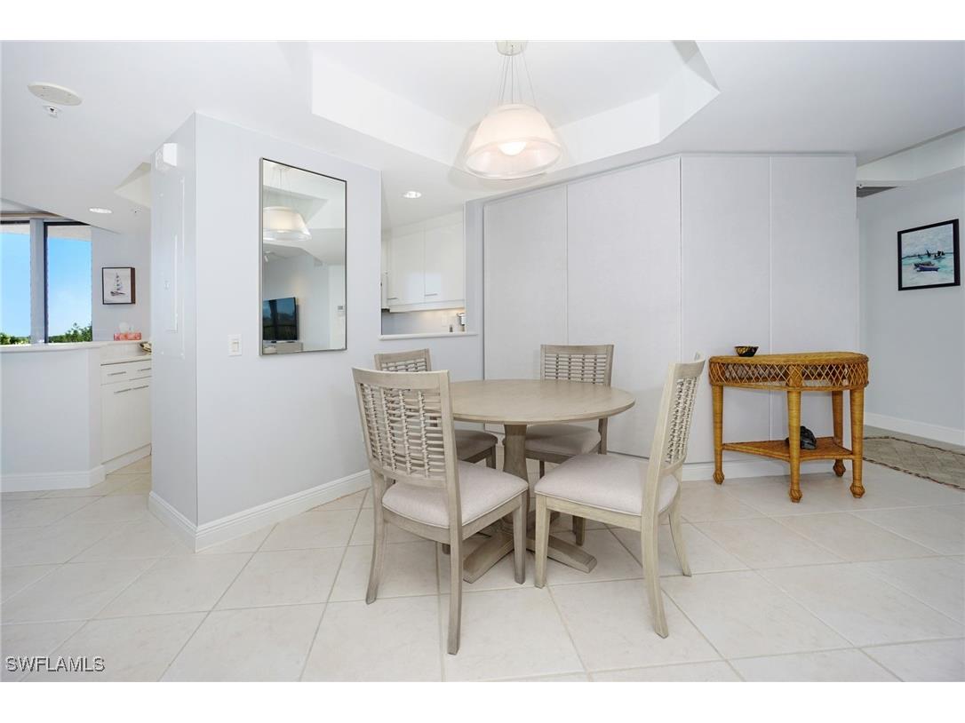 7225 Pelican Bay Boulevard #502 Naples FL 34108 225027113 image8