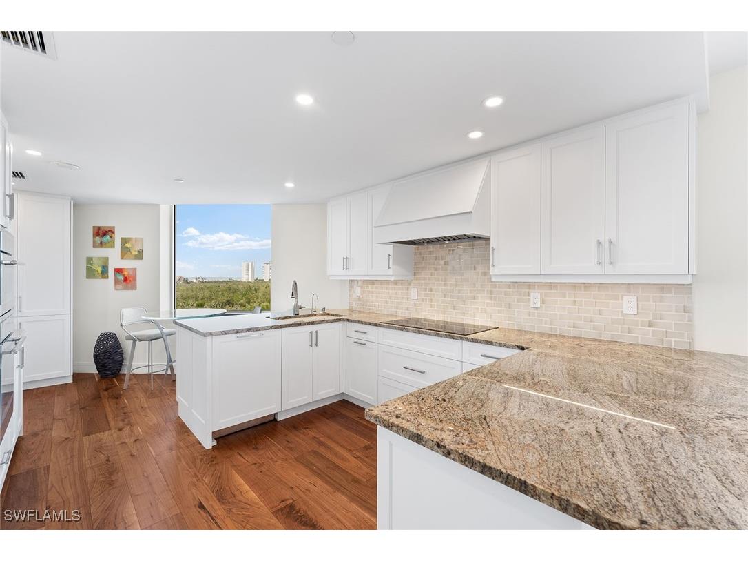 7225 Pelican Bay Boulevard #705 Naples FL 34108 225008133 image1