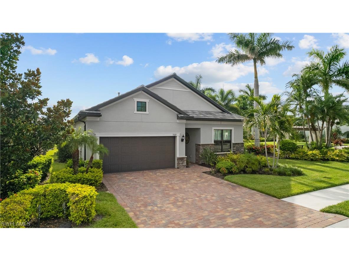 7225 Wilton Drive Naples FL 34109 223050625 image1