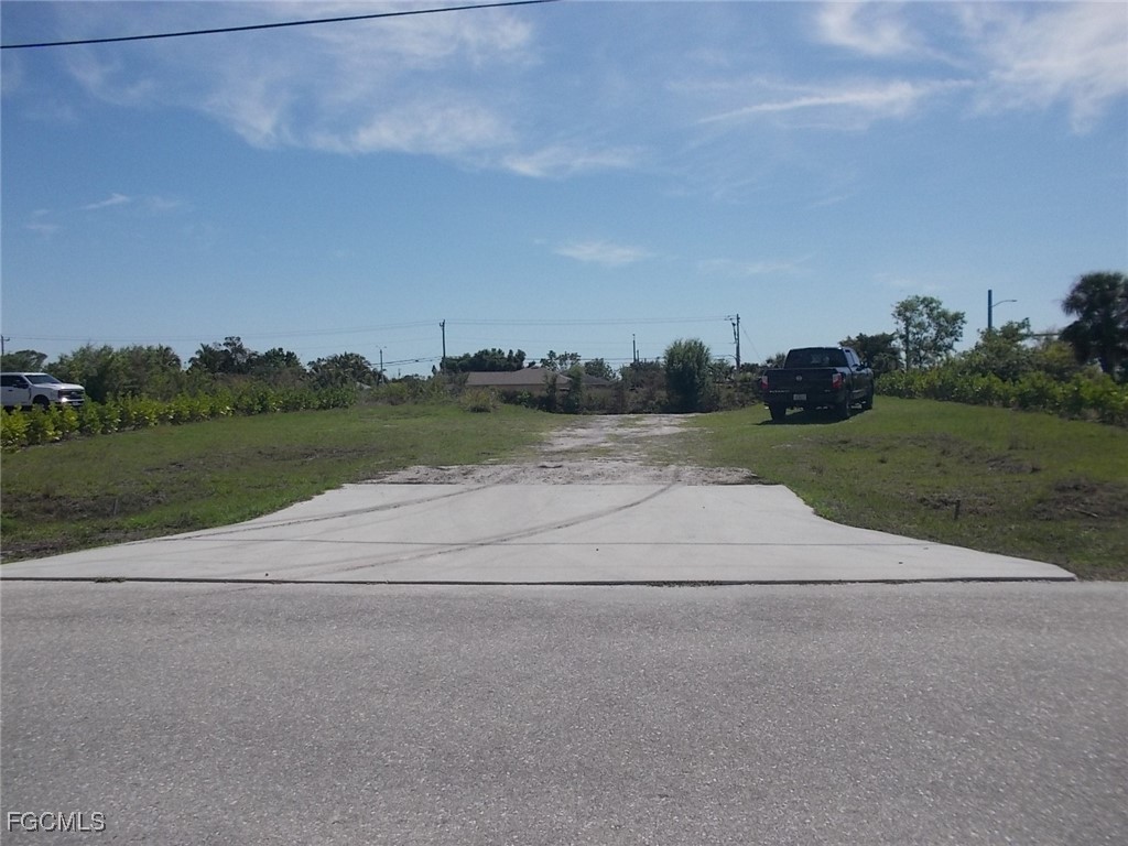 723 Gleason Parkway Cape Coral FL 33914 2026002491 image8