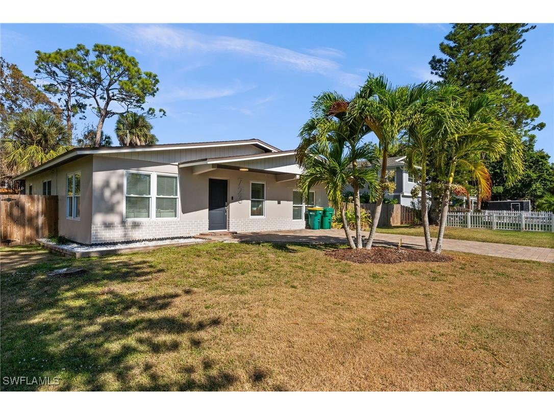 723 Park Avenue Naples FL 34110 226003372 image47