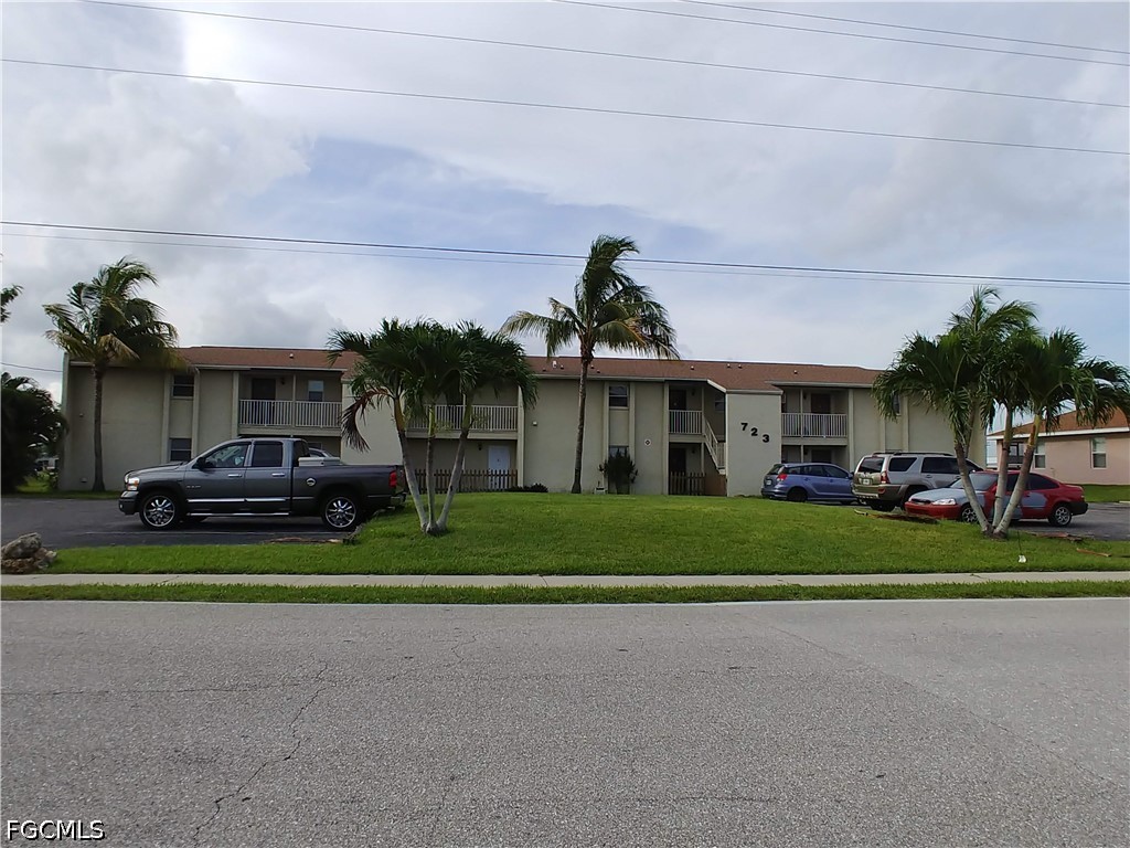 723 SE 10th Street Cape Coral FL 33990 2026022837 image1