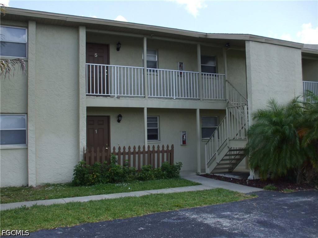 723 SE 10th Street Cape Coral FL 33990 2026022837 image2