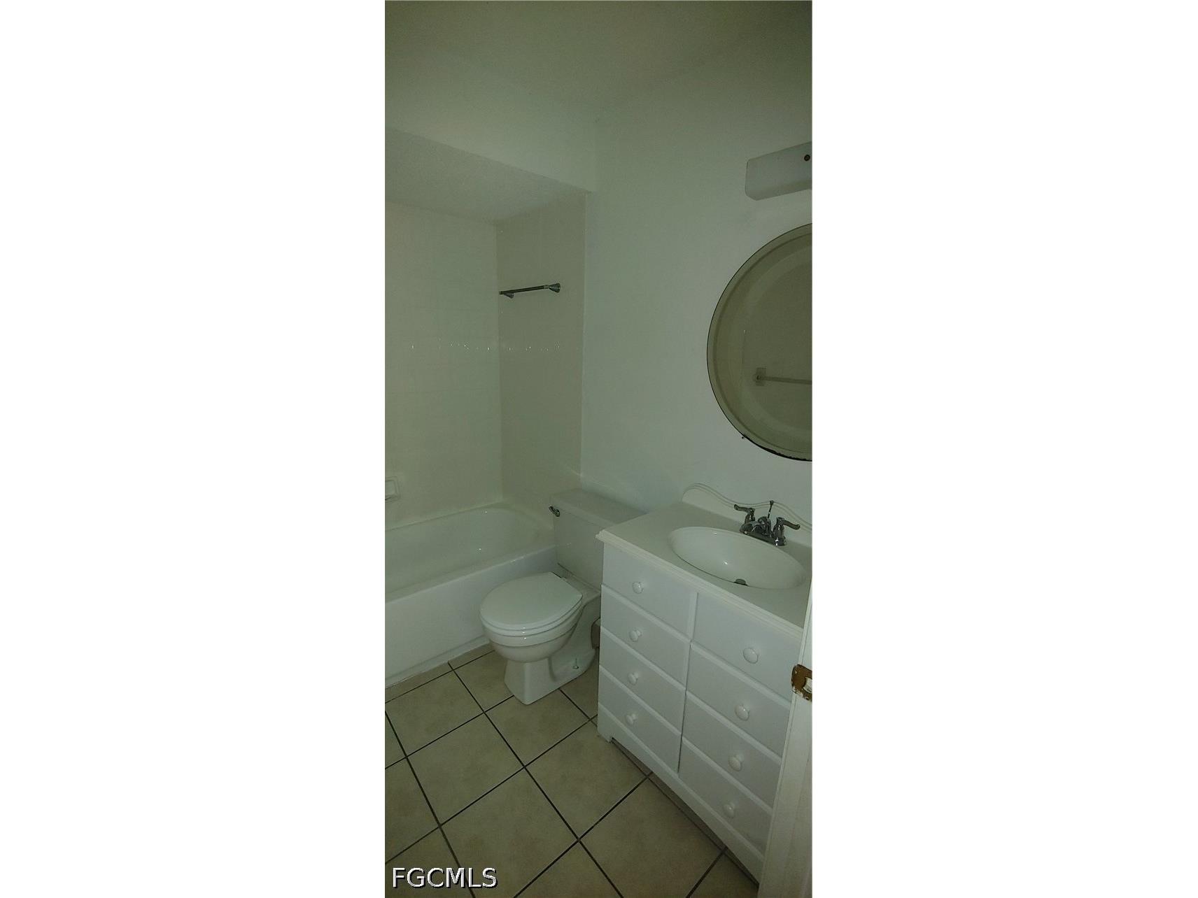 723 SE 10th Street Cape Coral FL 33990 2026022837 image8