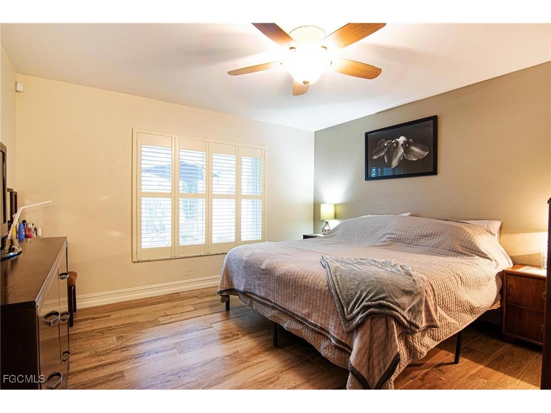 723 SE 9th Avenue Cape Coral FL 33990 2025025364 image20