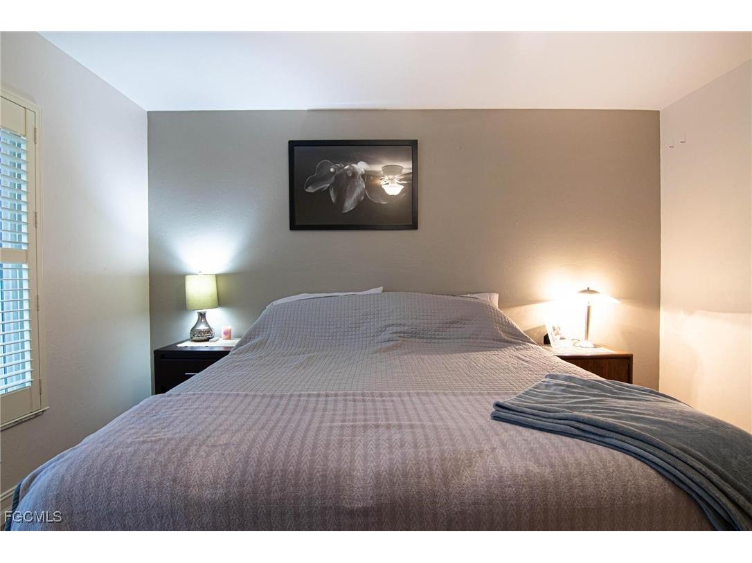 723 SE 9th Avenue Cape Coral FL 33990 2025025364 image21