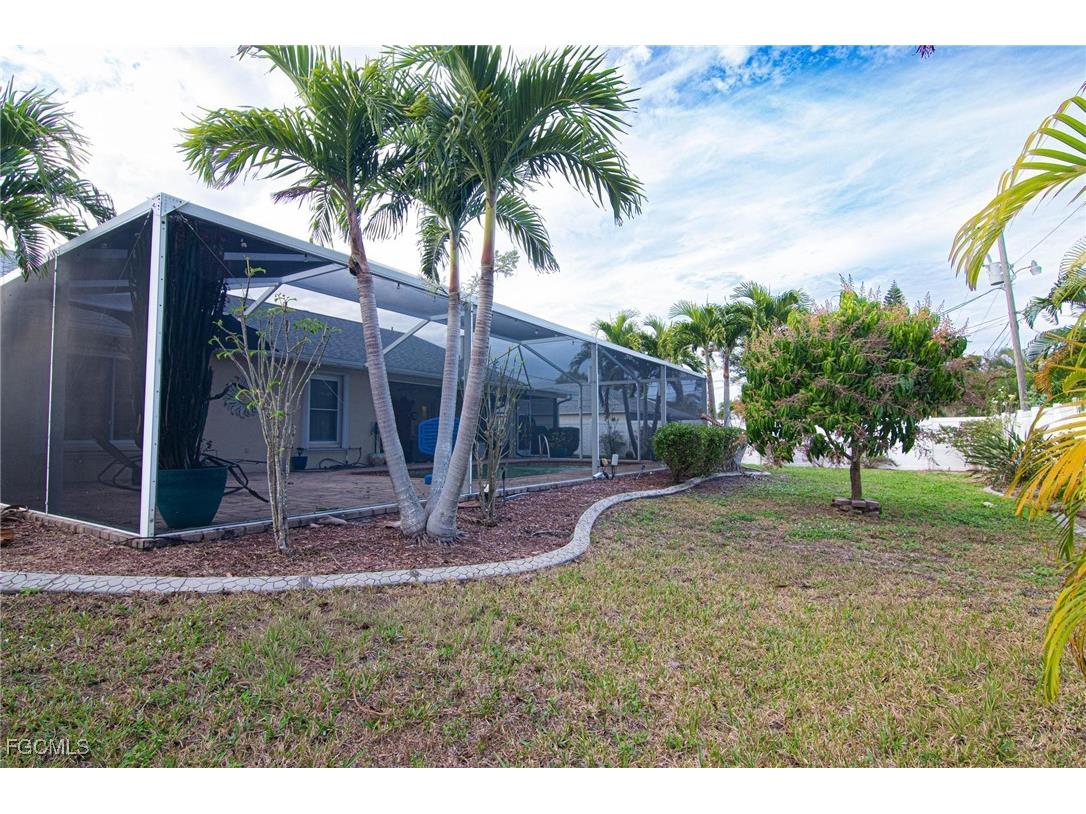 723 SE 9th Avenue Cape Coral FL 33990 2025025364 image27